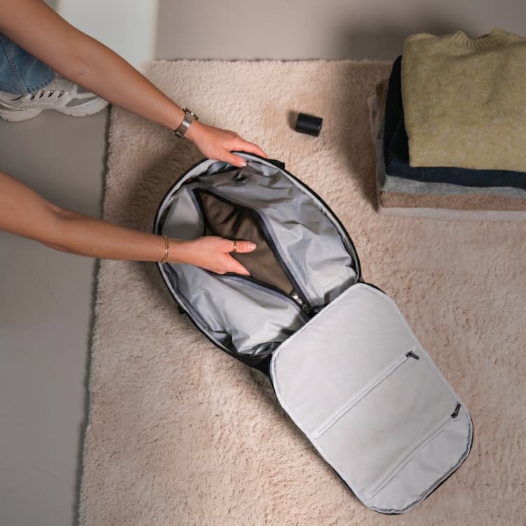 Intérieur ouvert du sac de compression sous vide singope